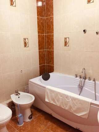 Апартаменты QonaQ Apartments 414 Алматы Апартаменты с 2 спальнями-47